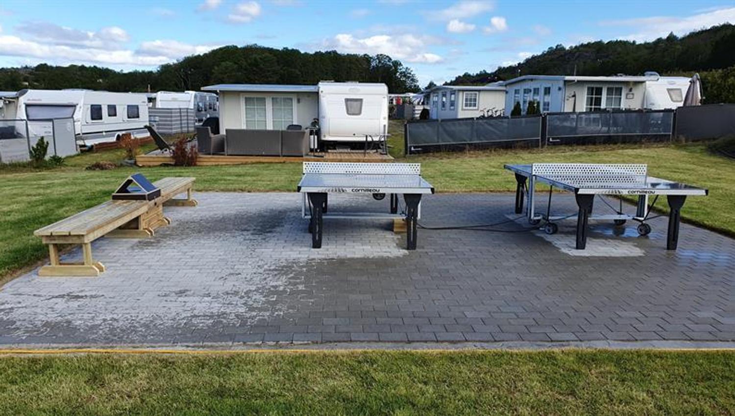 Table tennis