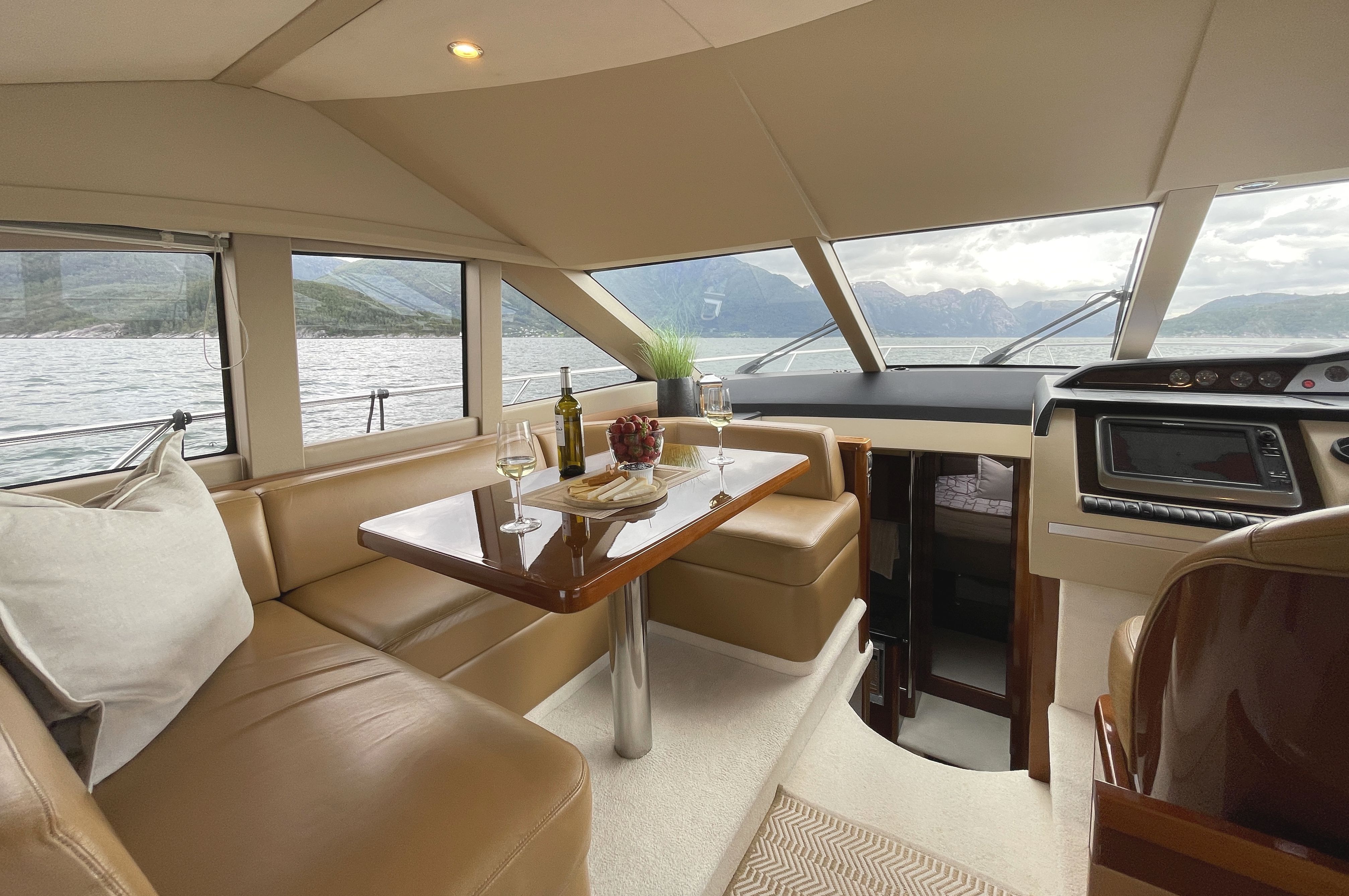 Private fjord cruise to Modalen