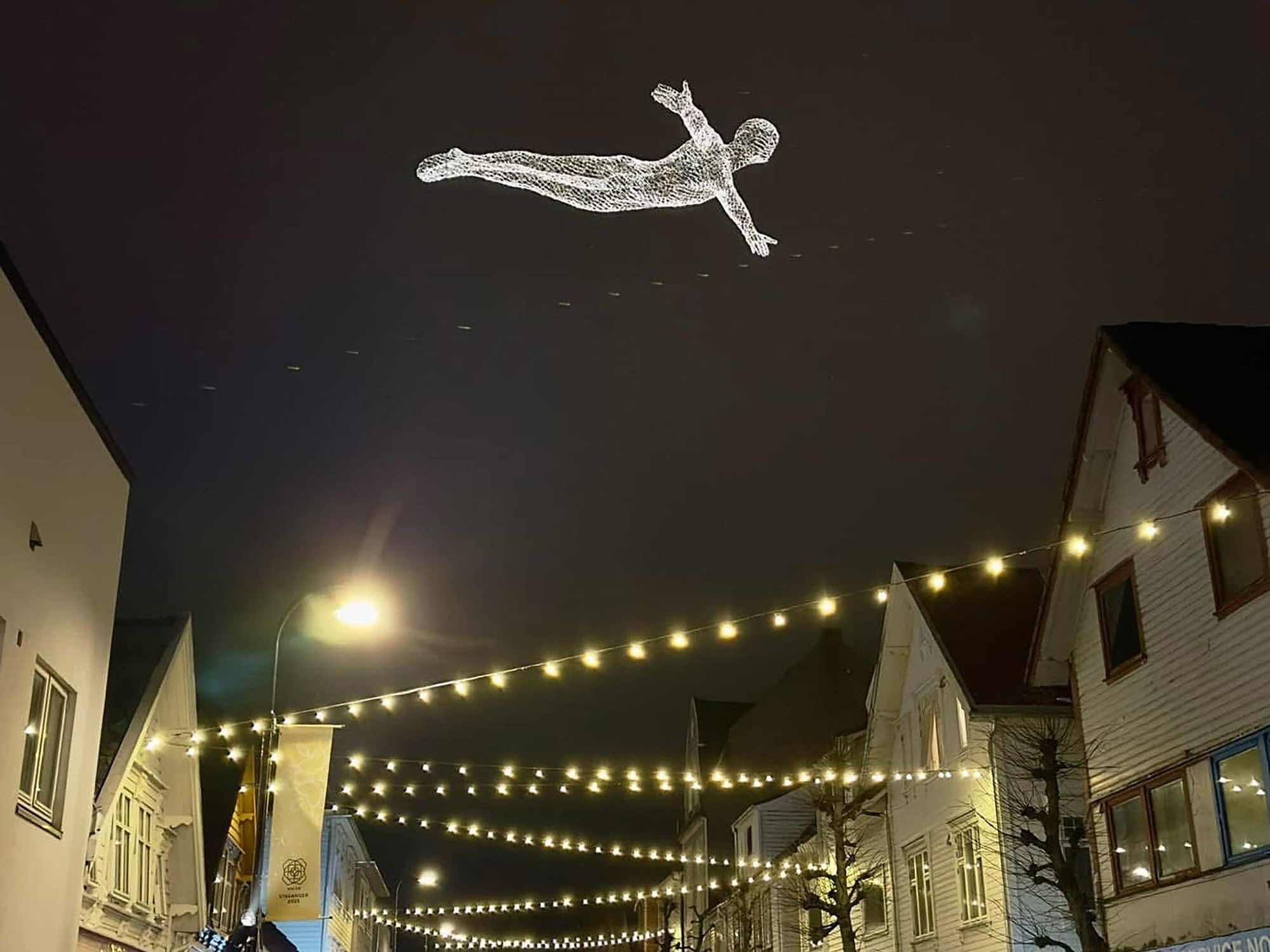 The Travellers light sculptures