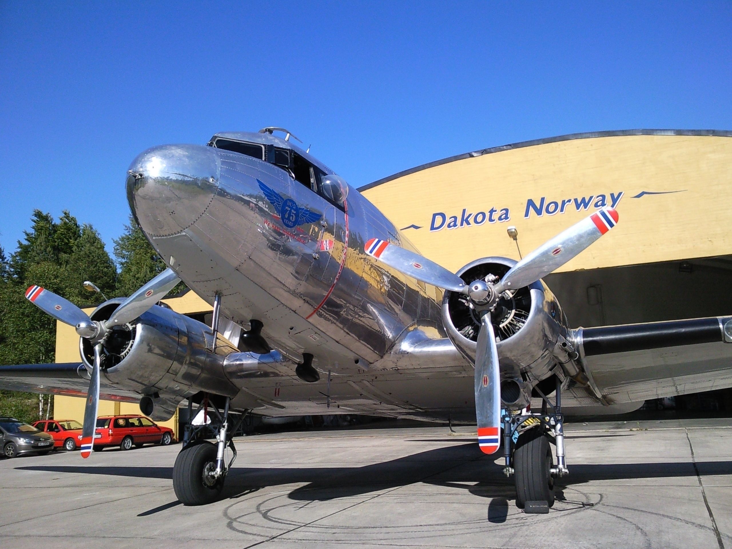 Dakota Norway on the ground