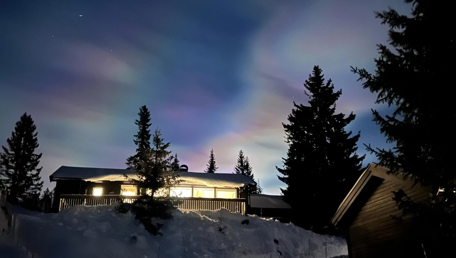 Cabin HCX62 winter Aurora