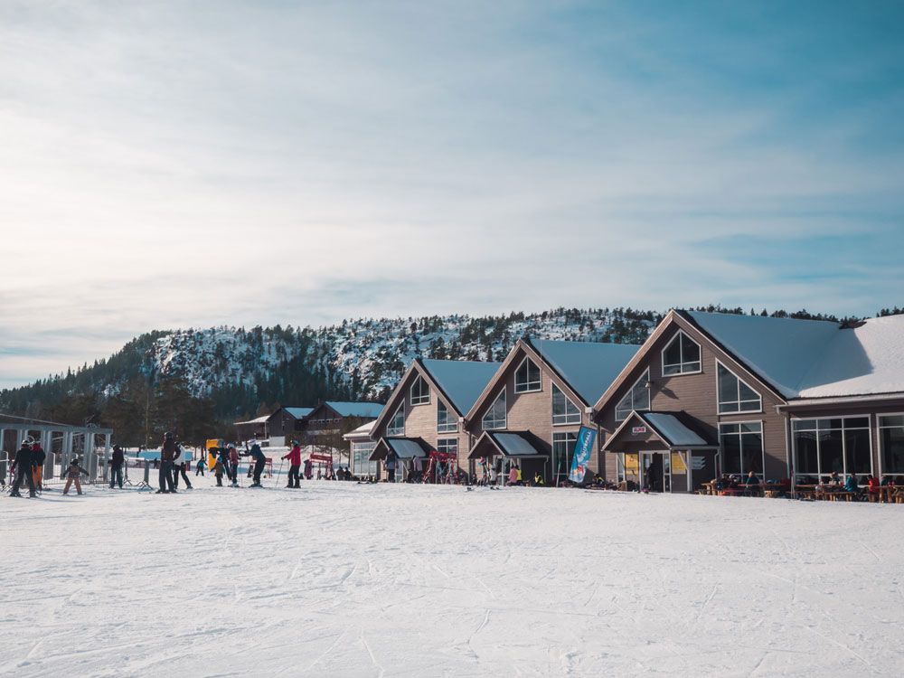 service building with café and ski rental at Gautefall ski center in Drangedal 