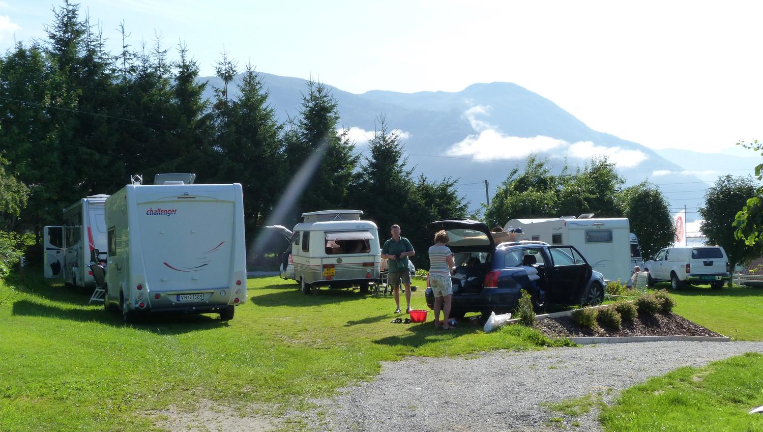 Systrond Motell Hyttesenter og Camping