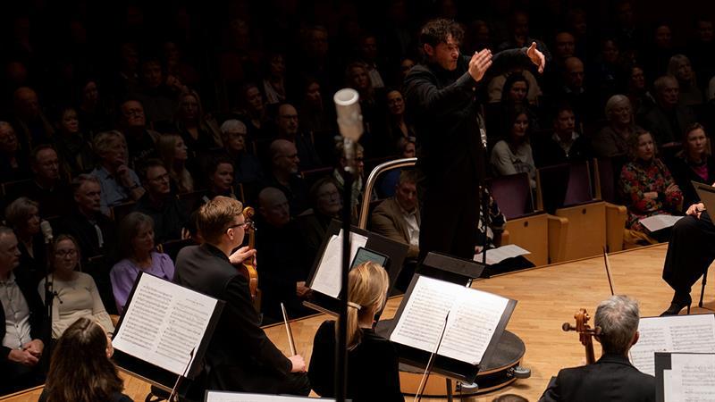 Stavanger Symphony Orchestra, conducted by Matthew Halls performing at the concert