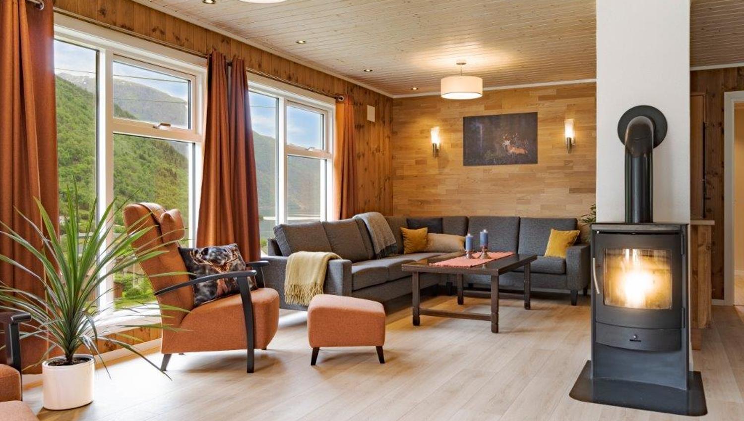 Holmen Gard, Fresvik
