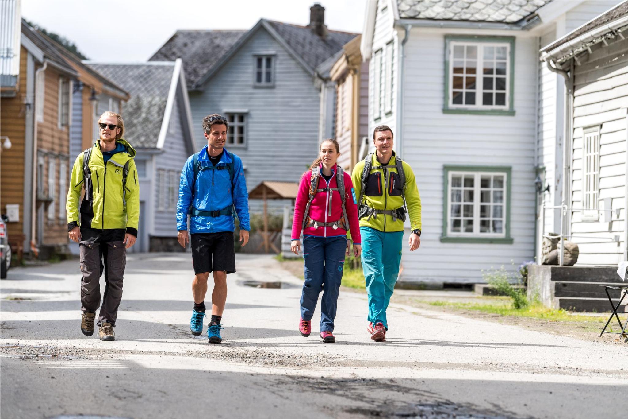 Kongevegen, Gamle Lærdalsøyri