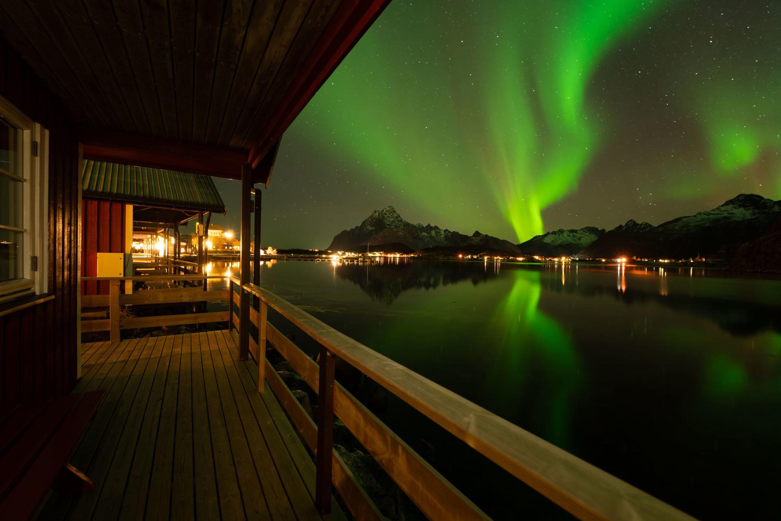 Waterfront cabins at Skårungen