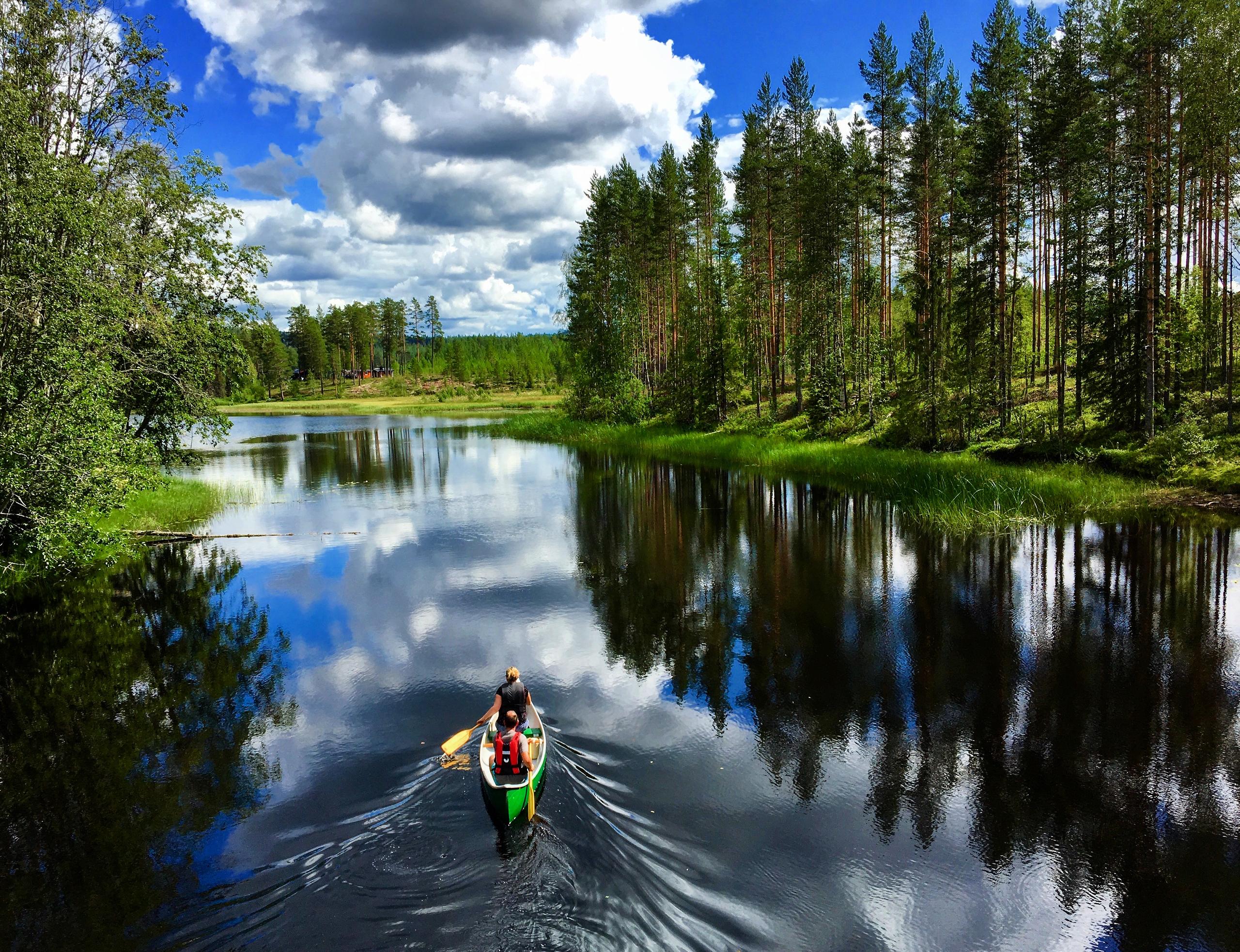 Canoeing in Kynna