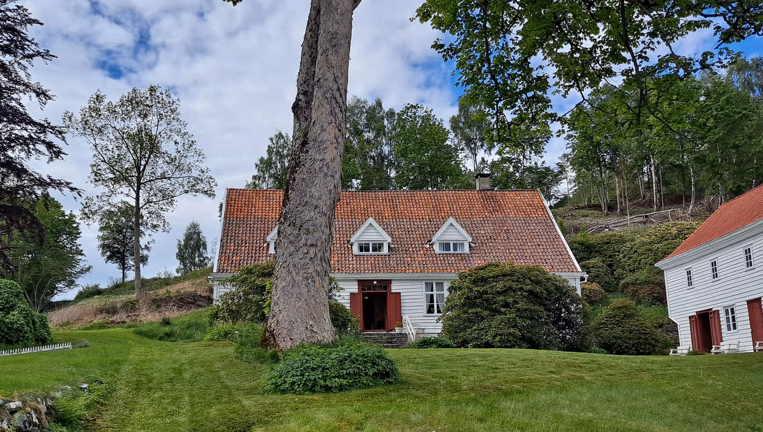 Fjelberg prestegard