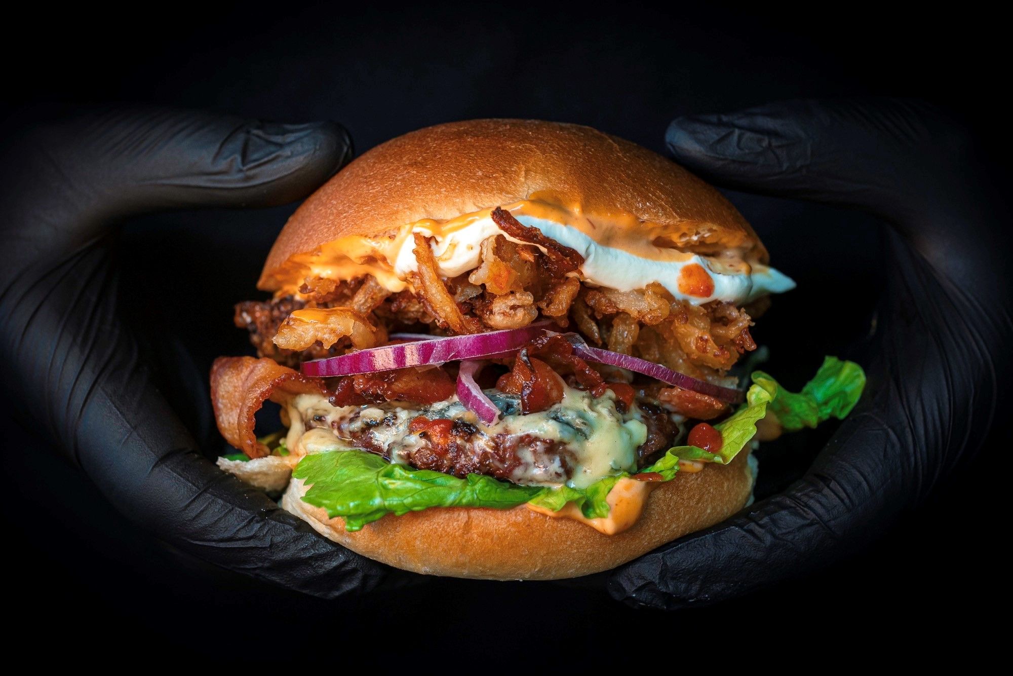 Ready for some mouthfuls of this delicious burger?
