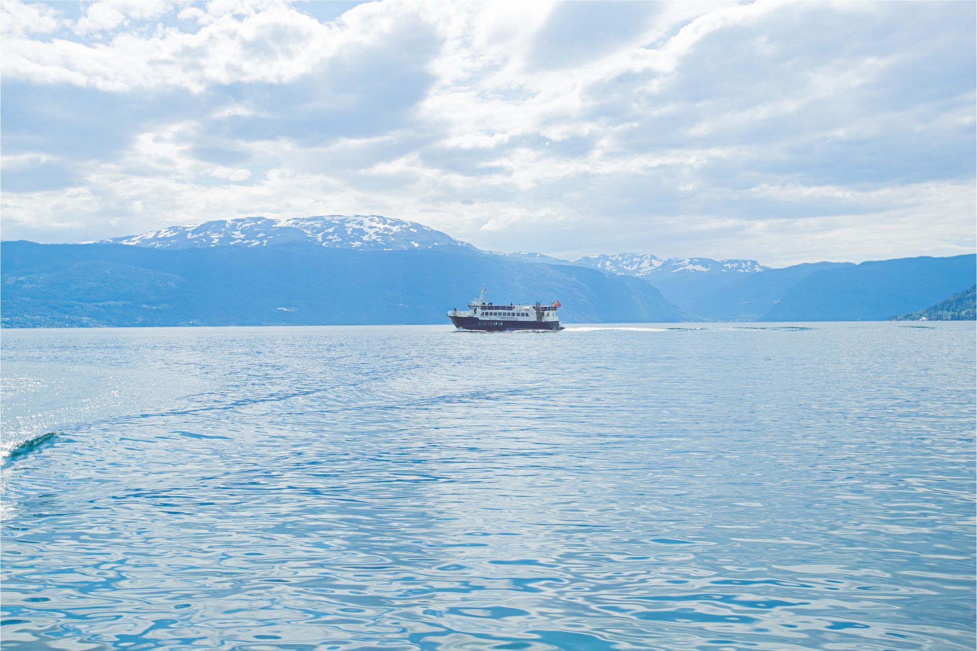 Fjord Cruise Balestrand Glaciertour