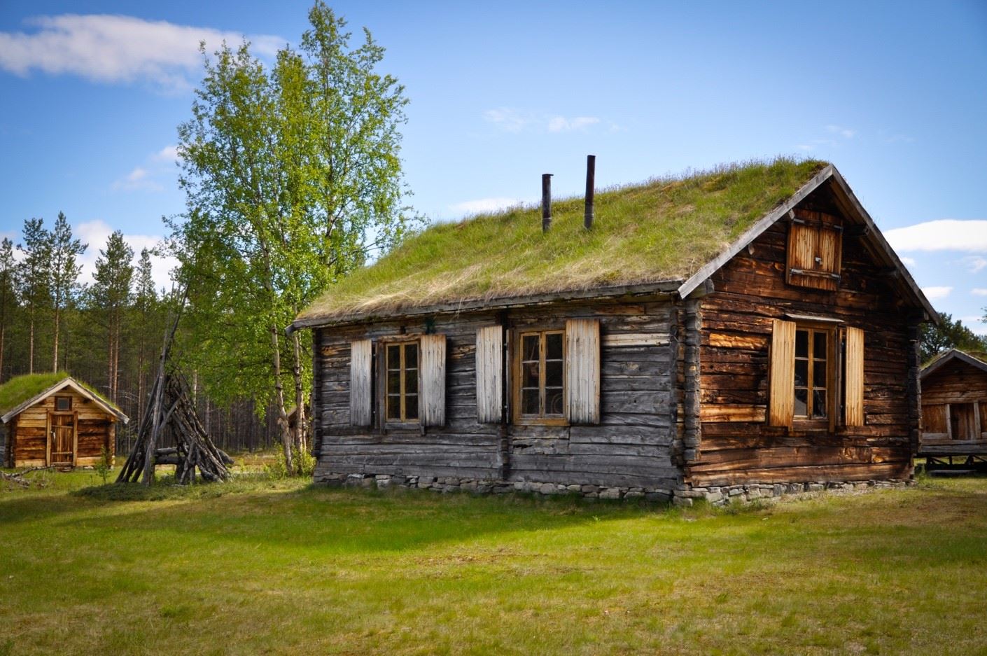 Elvesamiske gårdsbygningene er fra tidlig 1800-tall. 