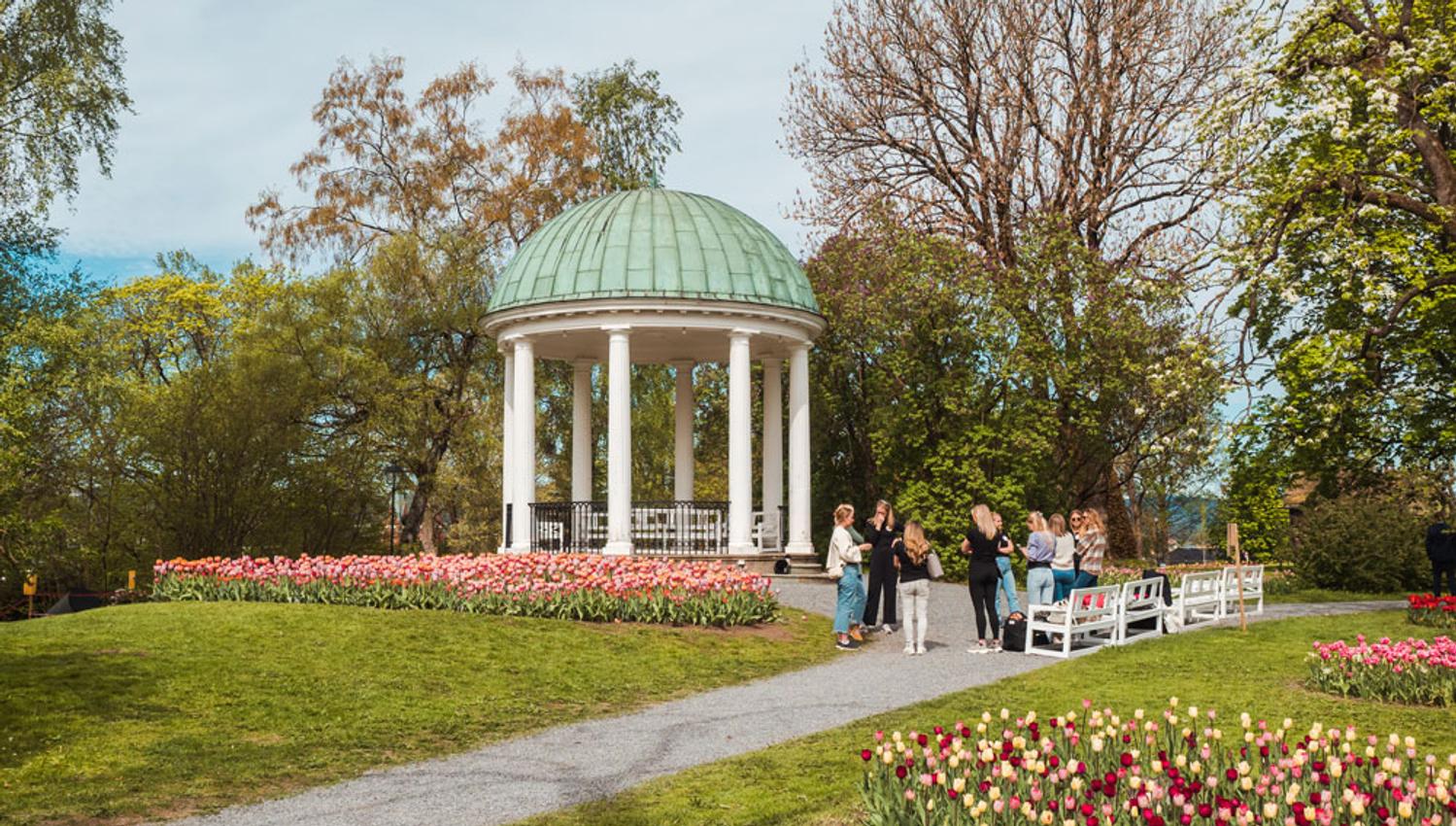 Paviljongen i Brekkeparken om våren