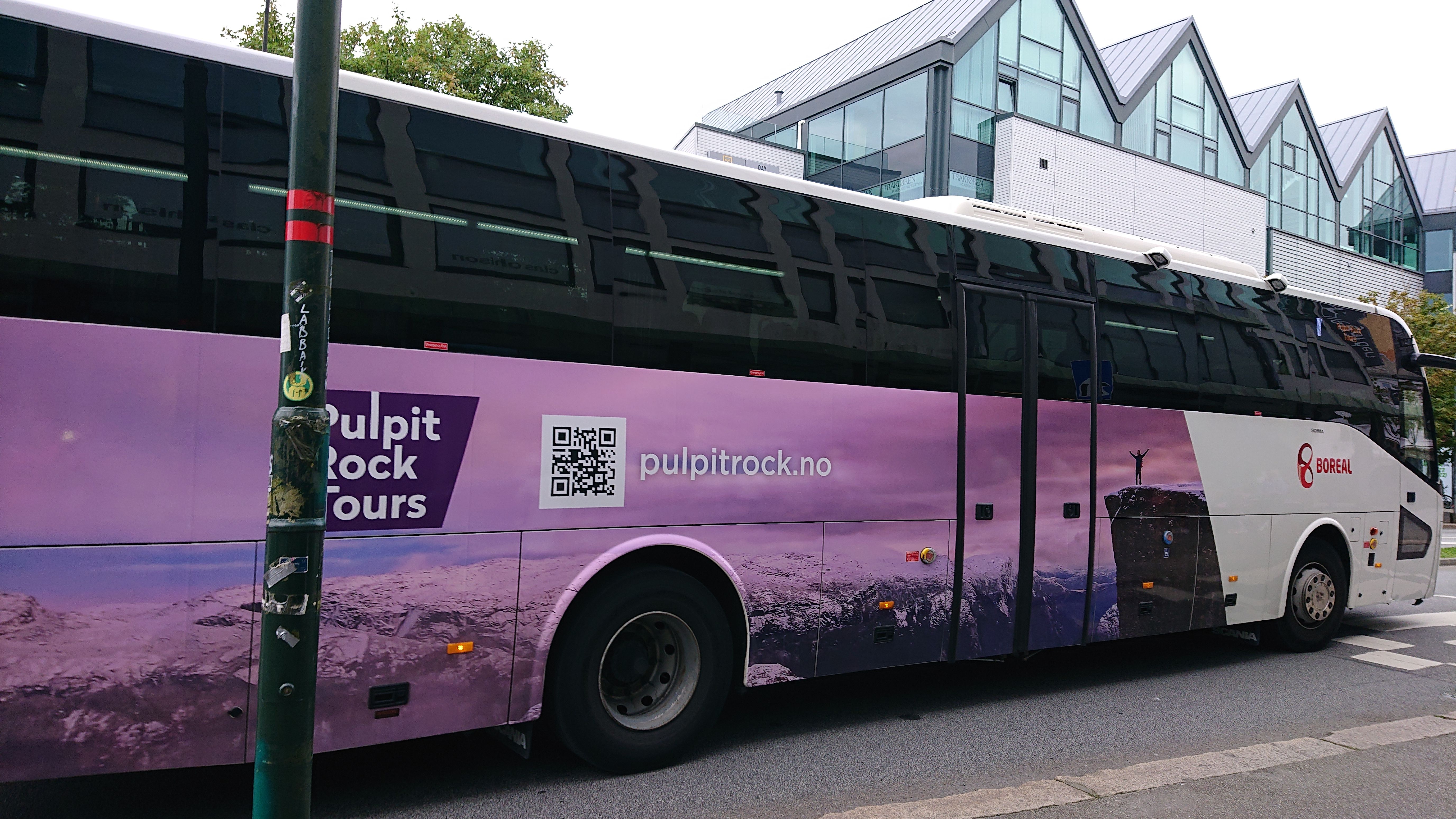 The bus to Preikestolen