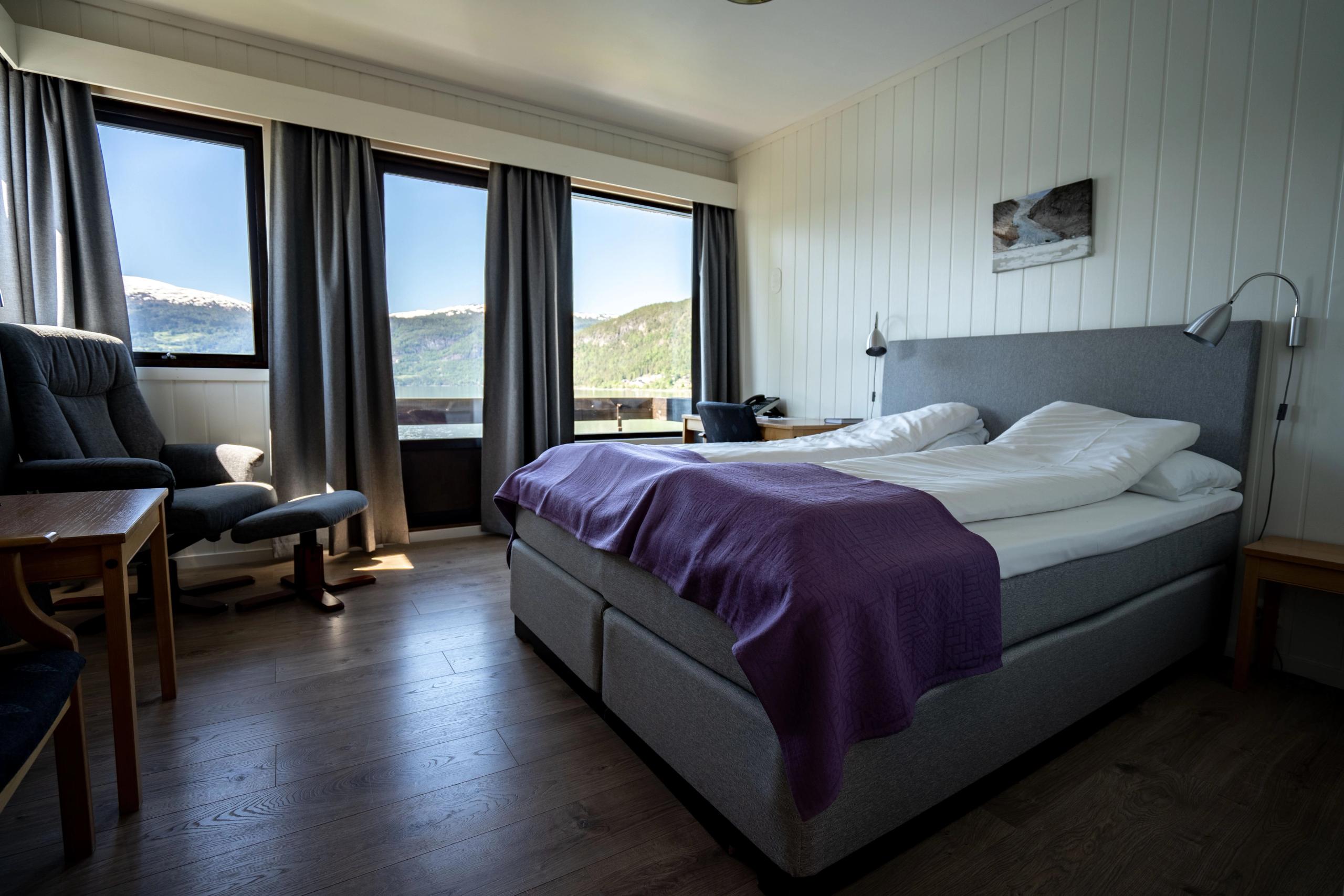 Innvik Fjordhotel