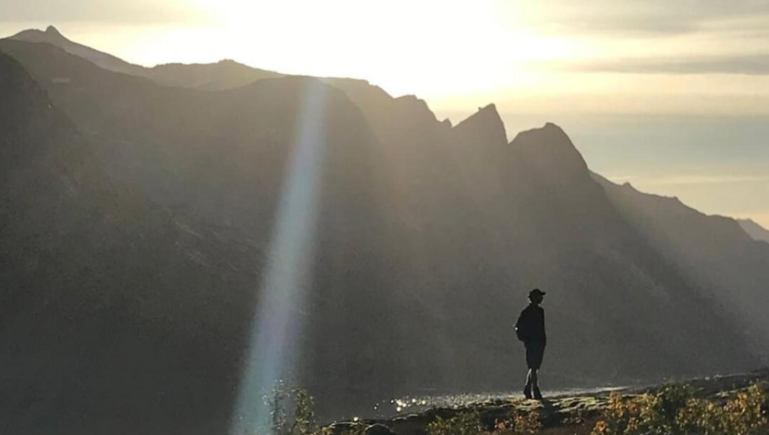 The Midnight Sun shows itself from behind the mountain