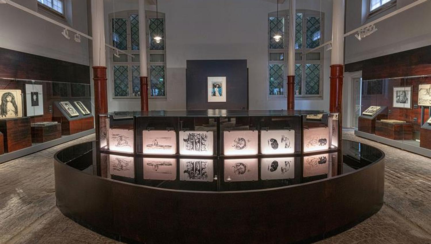 Lithographies exhibited at the stables