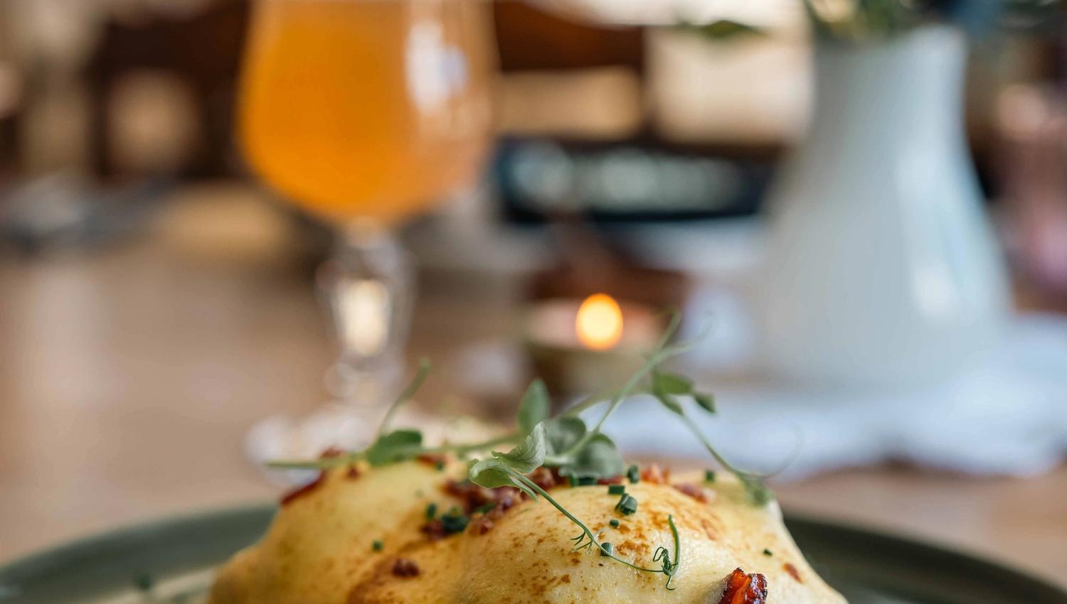 A savory dish with hollandaise at Vik Restaurant, Bakeri & Kafé.