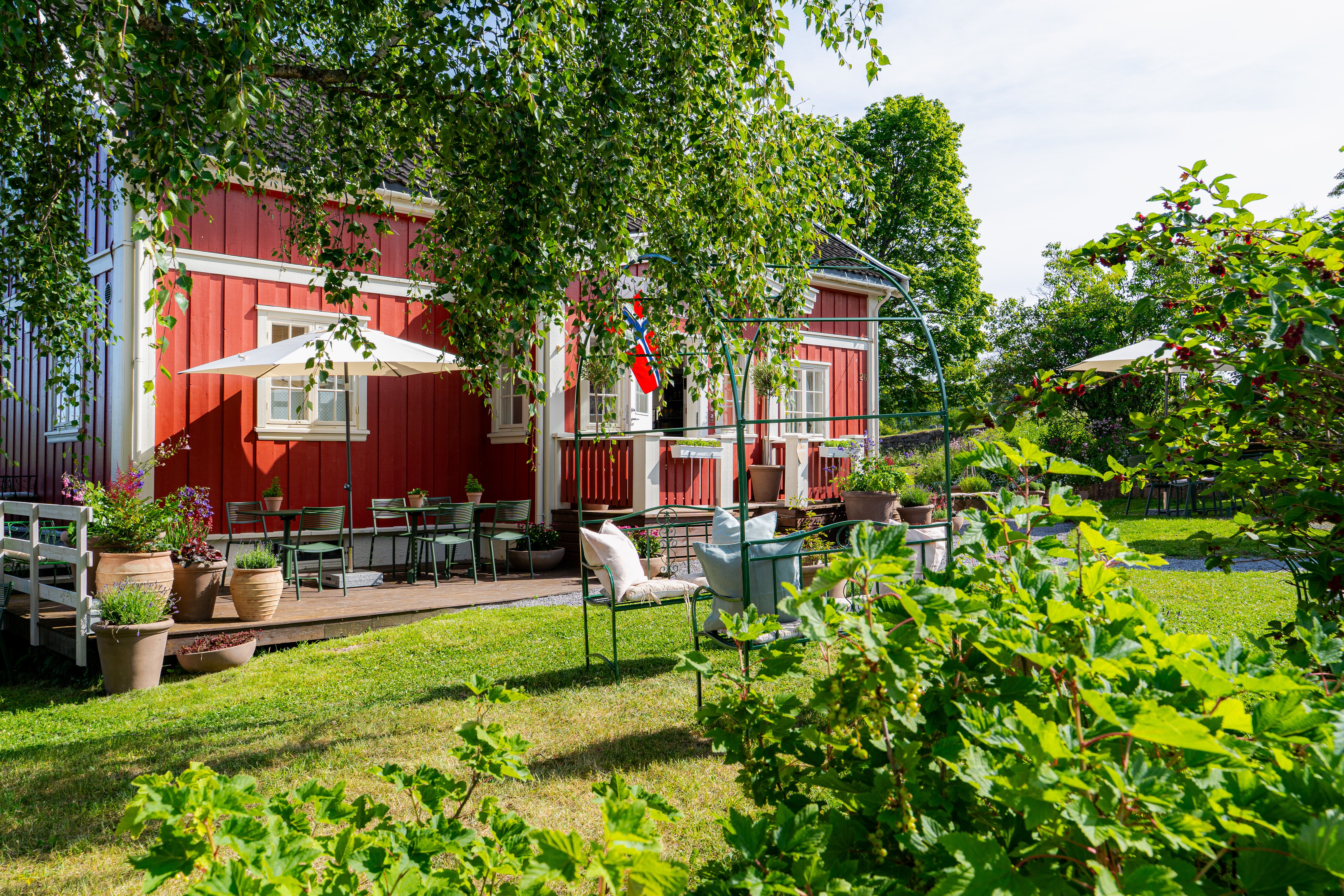 Rødstua, kafé og landhandel på Granavolden Hotell & Gjæstgiveri
