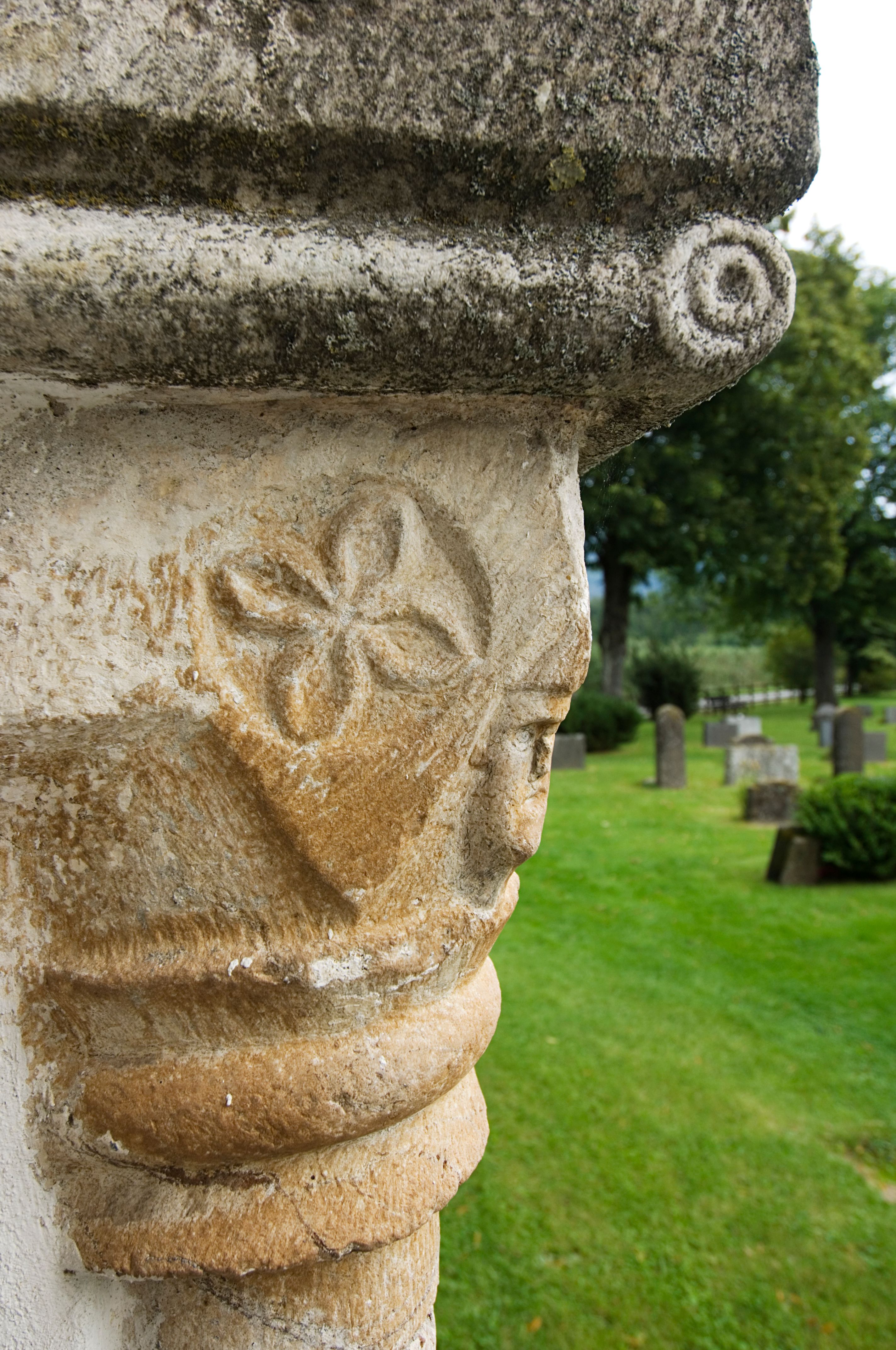 Detalj - Nes kyrkje