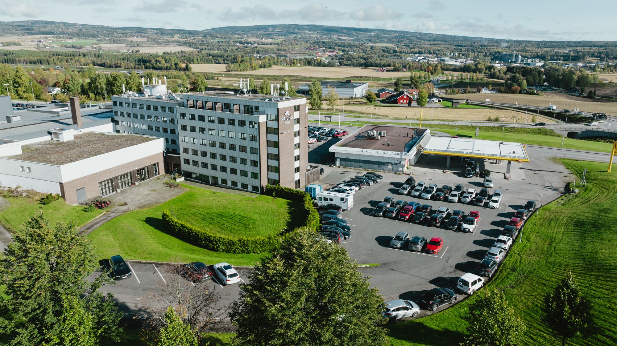Dronebilde sommer - Frich's Hotel Hamar