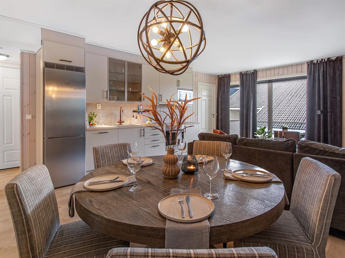 Diningtable