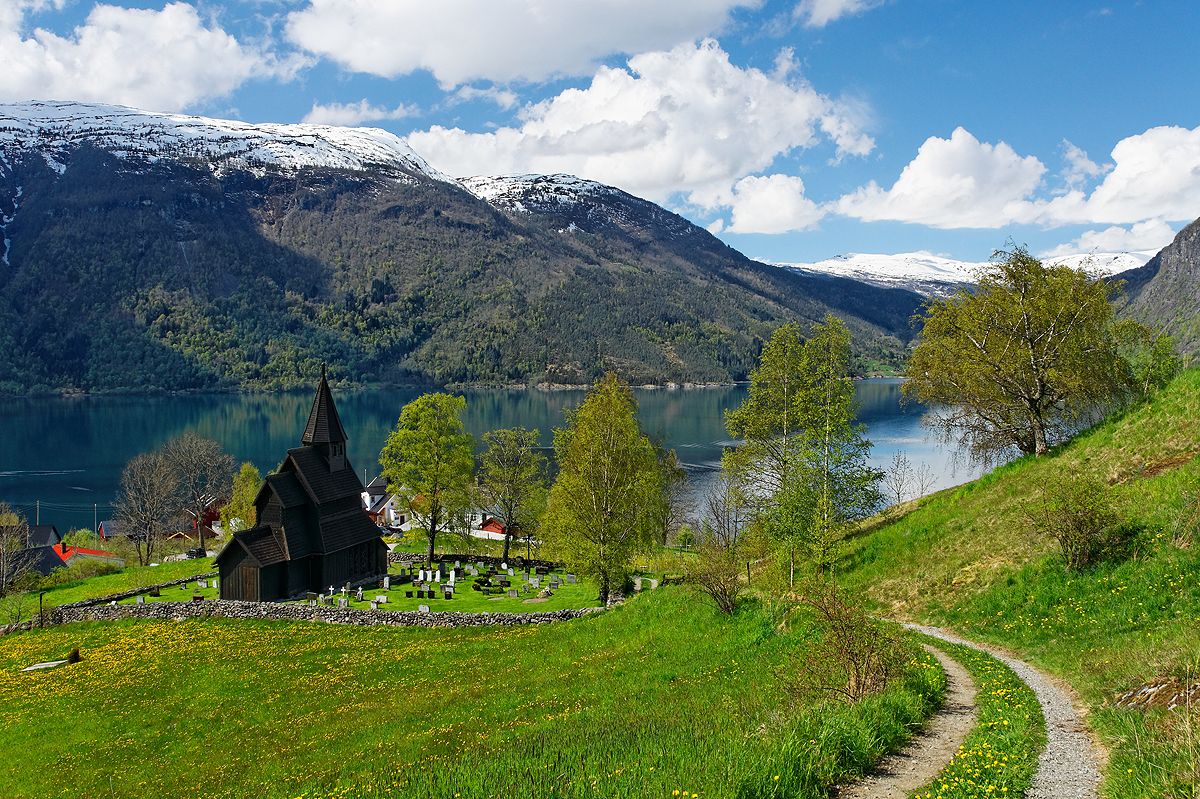 Urnes stavkyrkje
