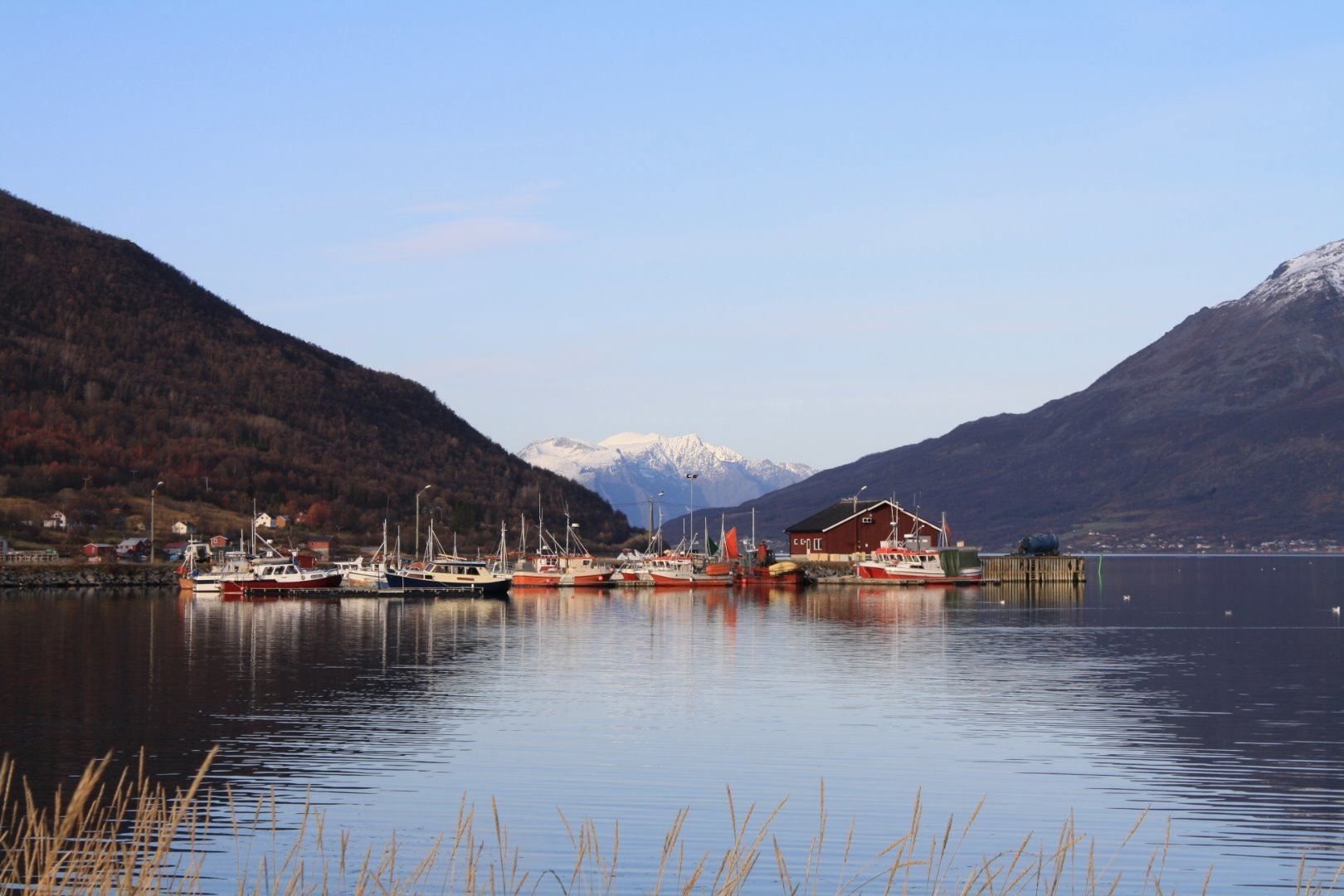 View of the harbour in Manndalen