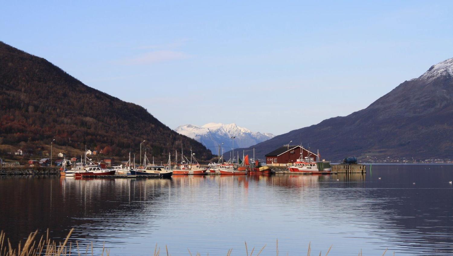 View of the harbour in Manndalen