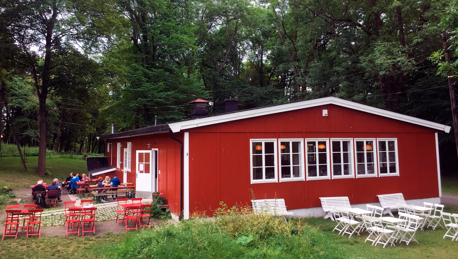 Café exterior.