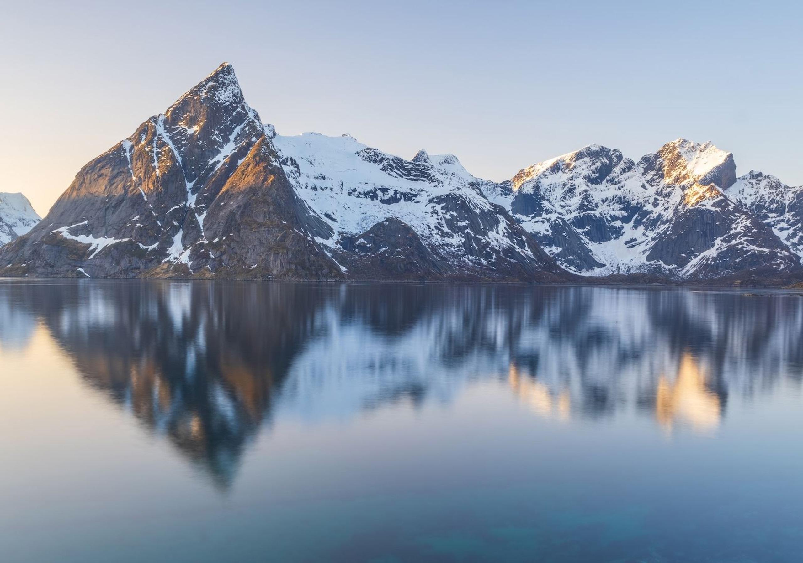 Lofoten Iconic Photo Spots - Lofoten Luminance