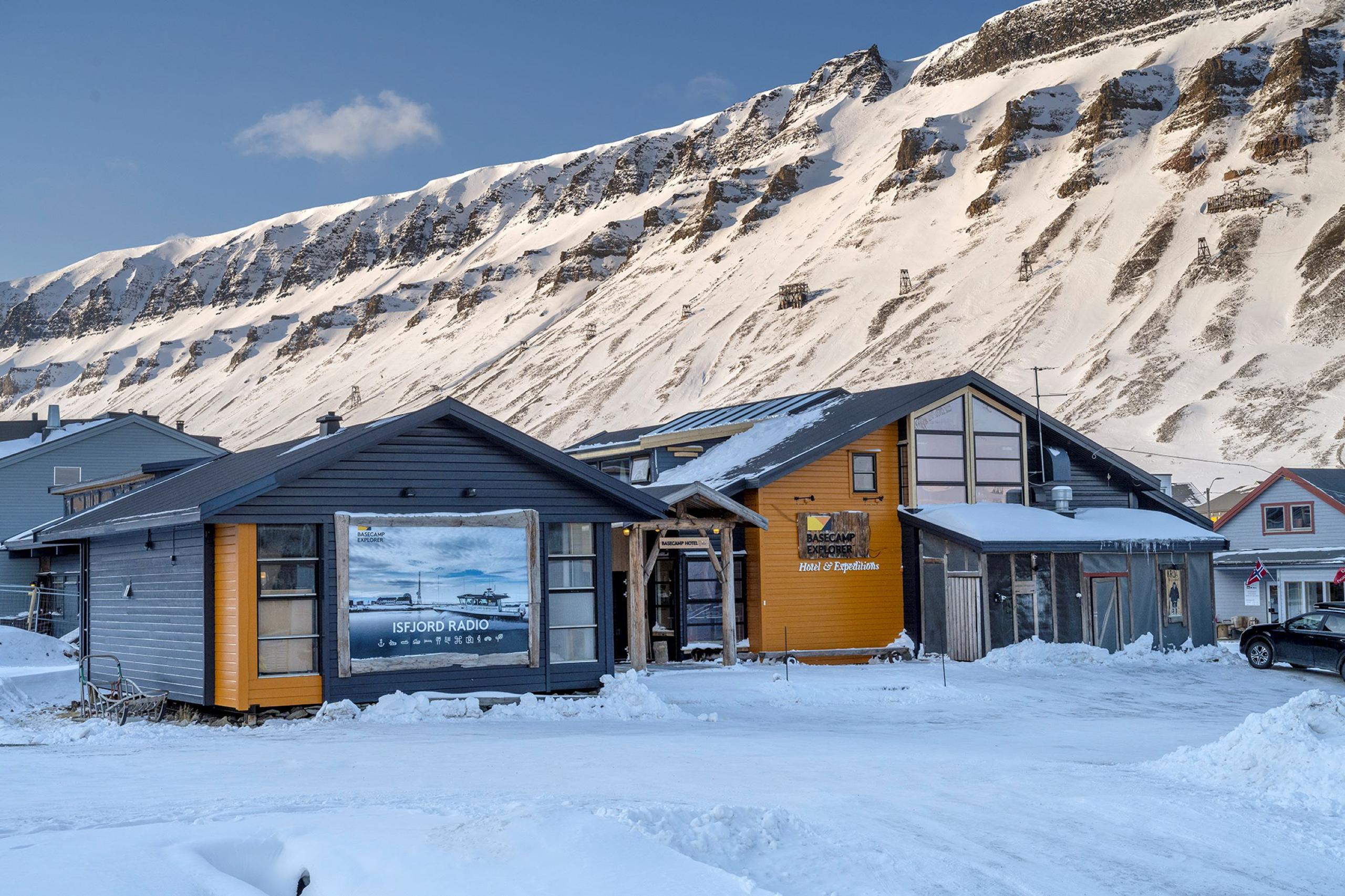 Basecamp Hotel