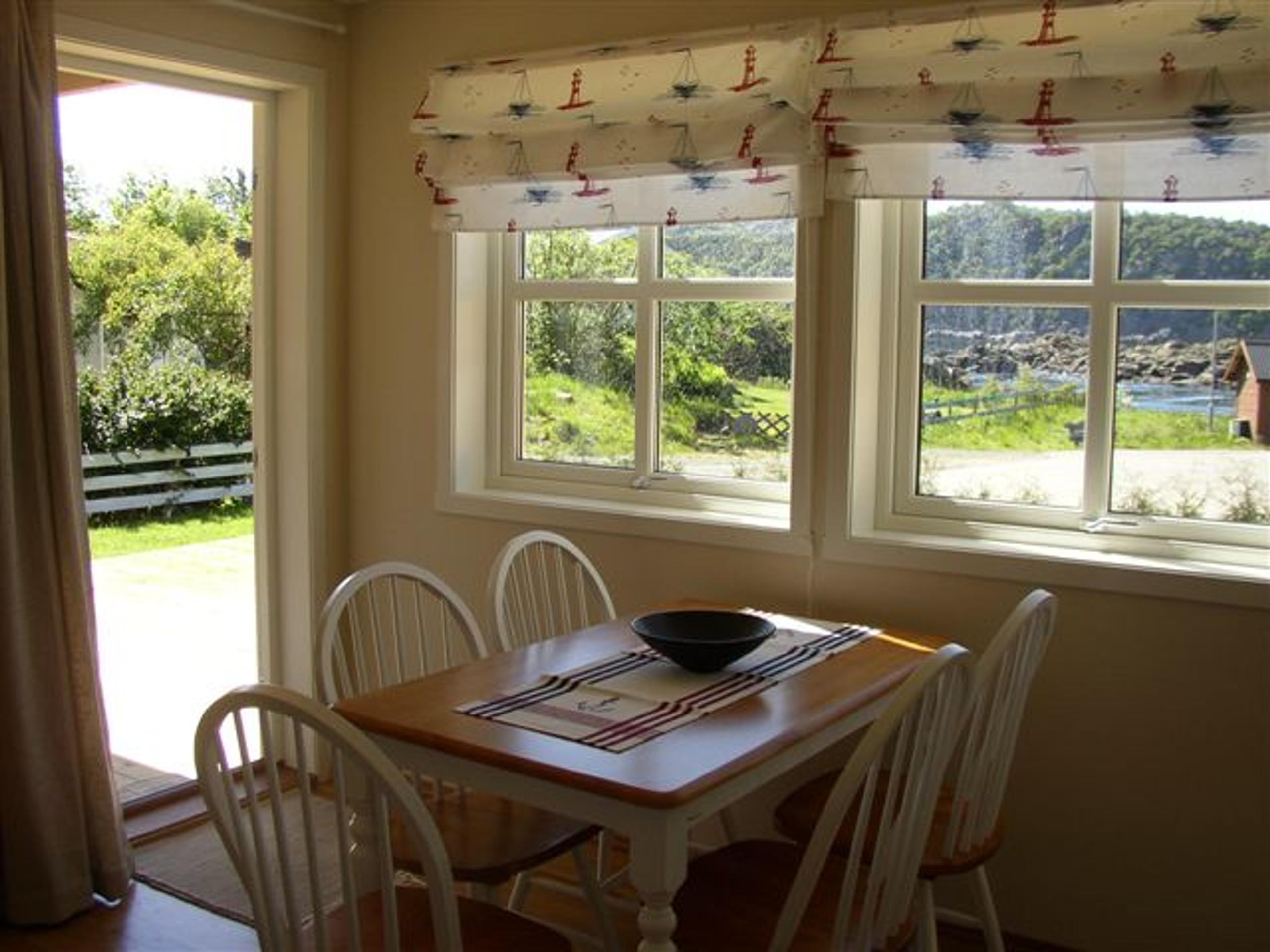 Leilighet spisebord