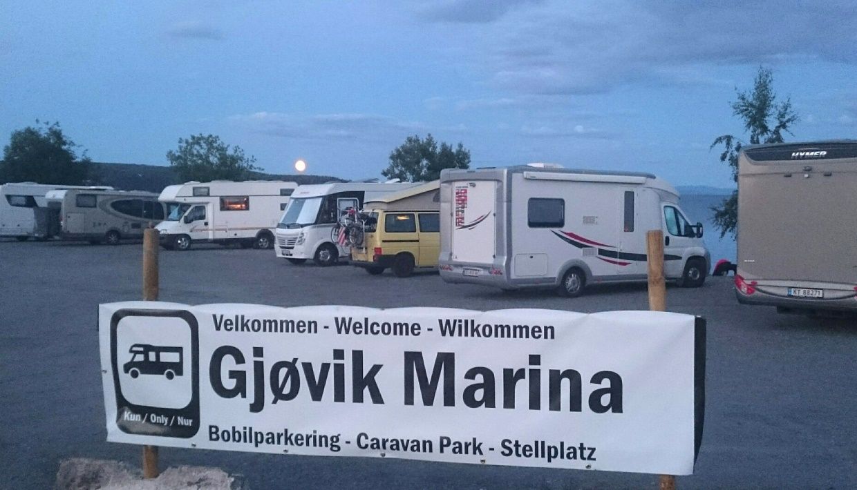 Bobilparkering Gjøvik Marina, ved Mjøsa 2