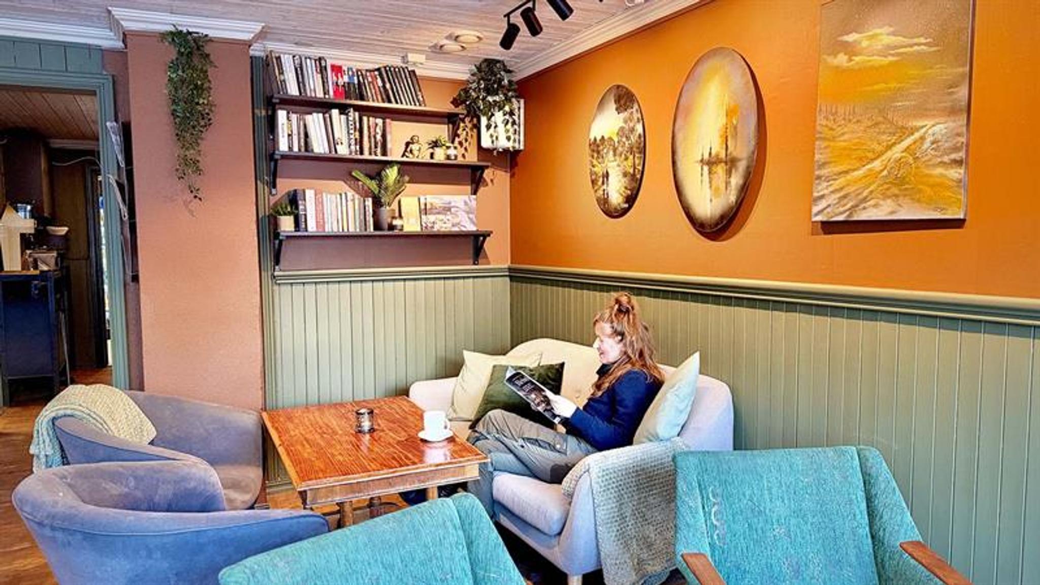 Cafe Madam Brix