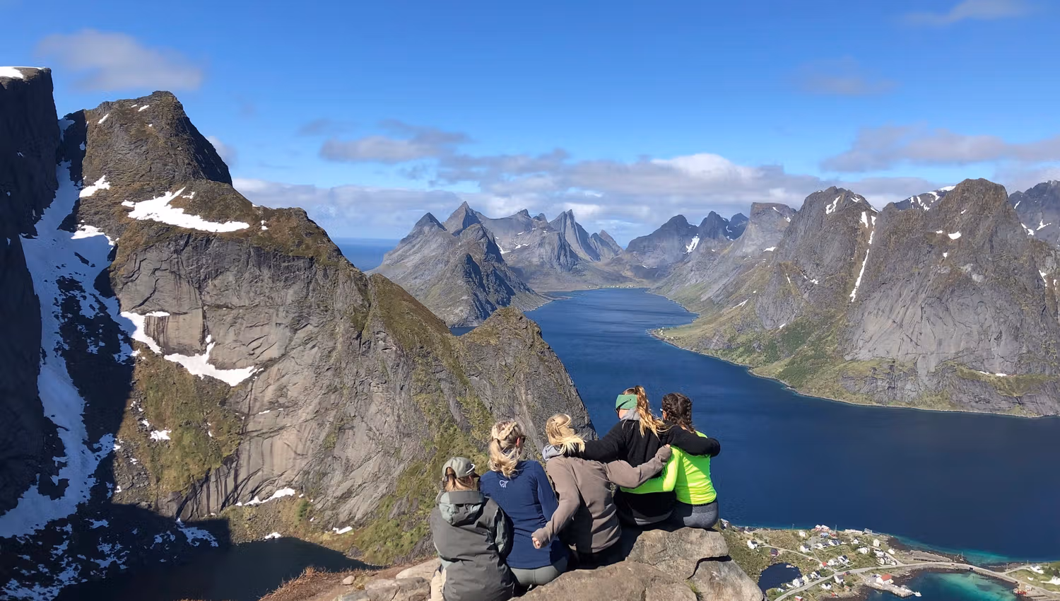 Reinebringen with friends