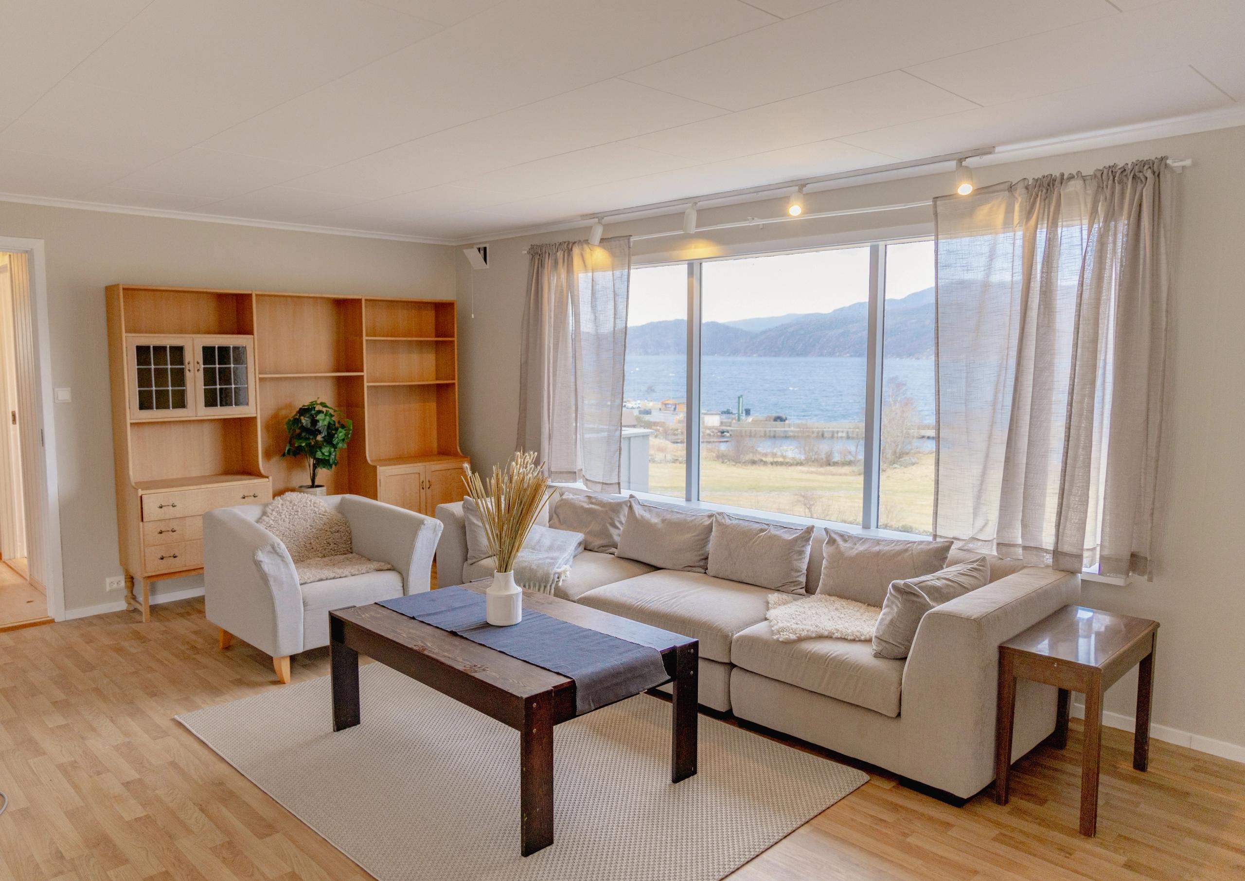 Comfortable holiday home by Høgsfjorden