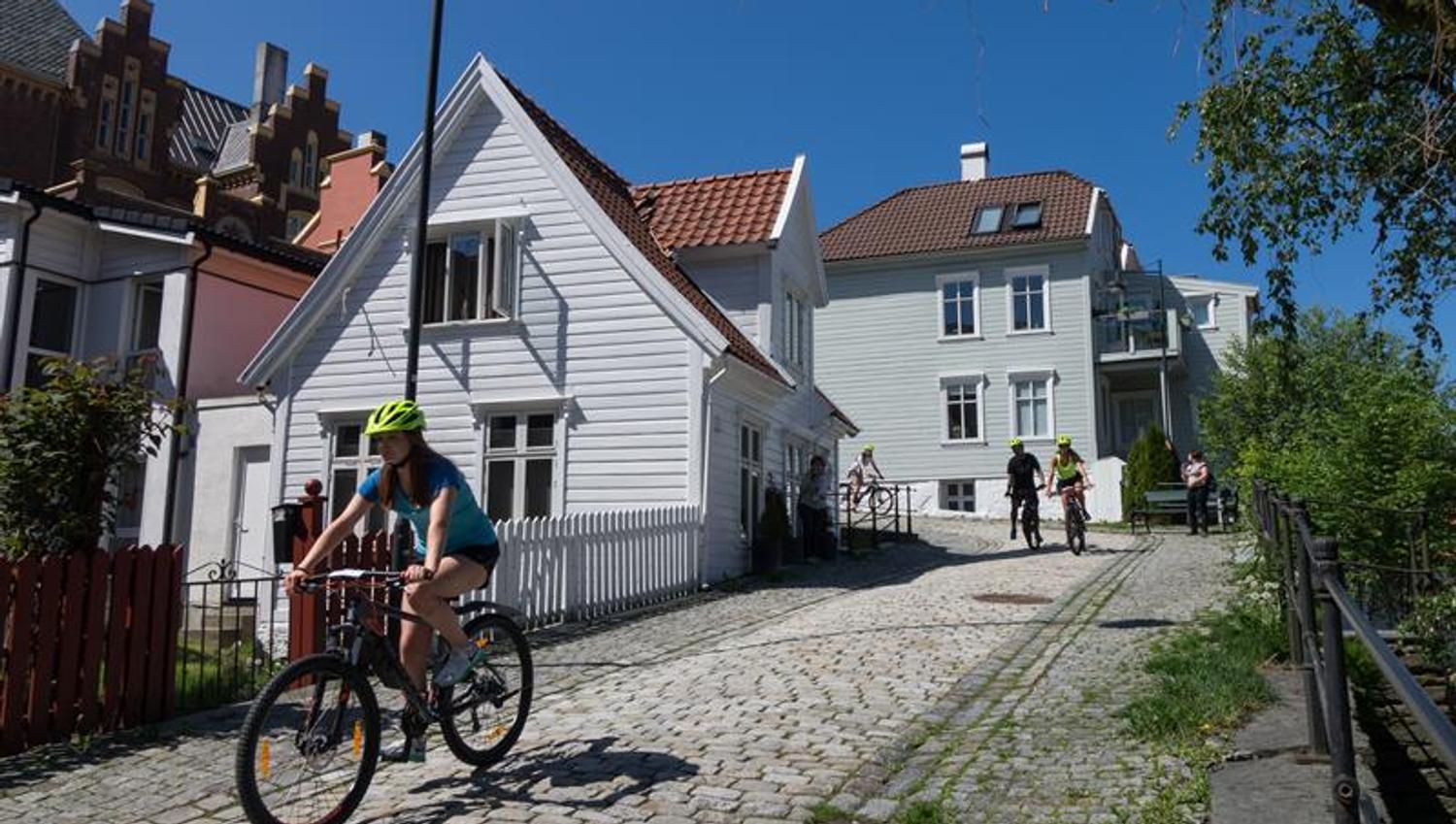 See Bergen from your bike