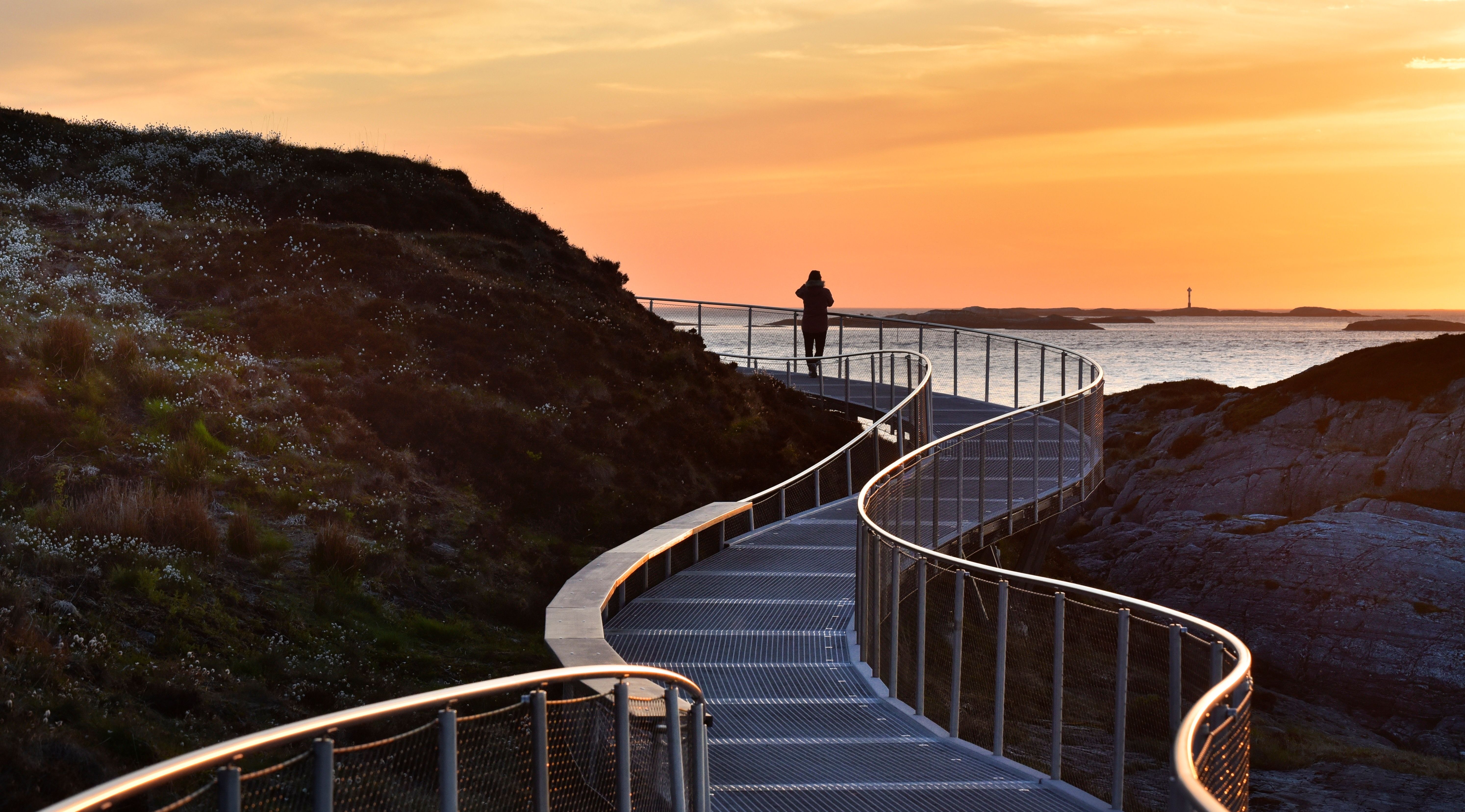 Floating path on Eldhusøya