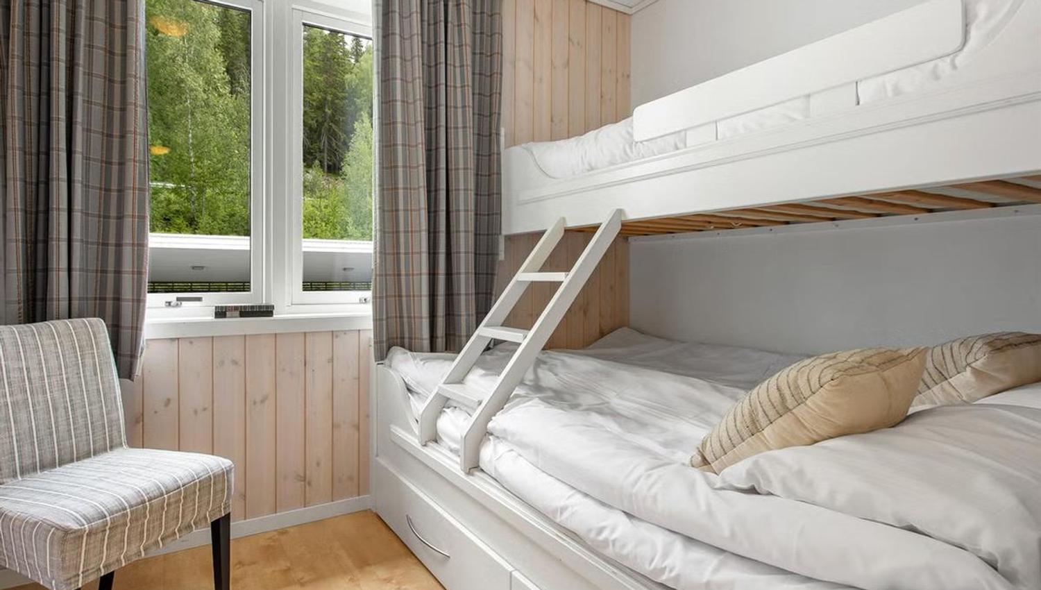 Bedroom with family bunkbed Nermotunet
