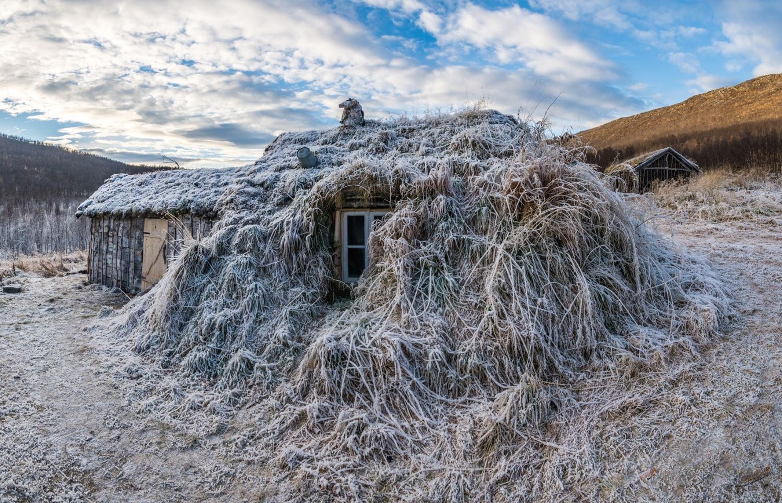 Guidet Tour to a Sámi Settlement
