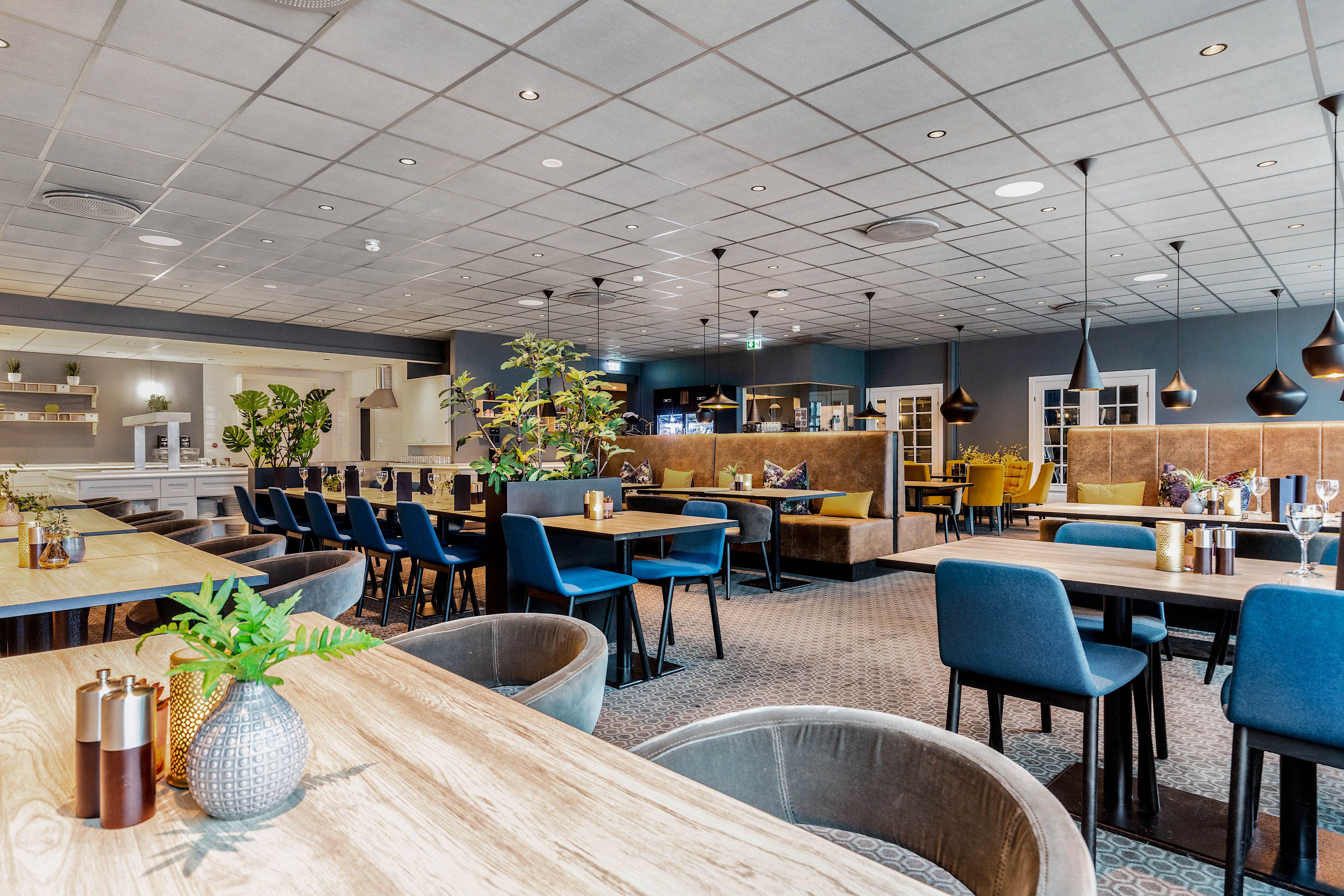 Hotel Central, restaurant To Runde Bord