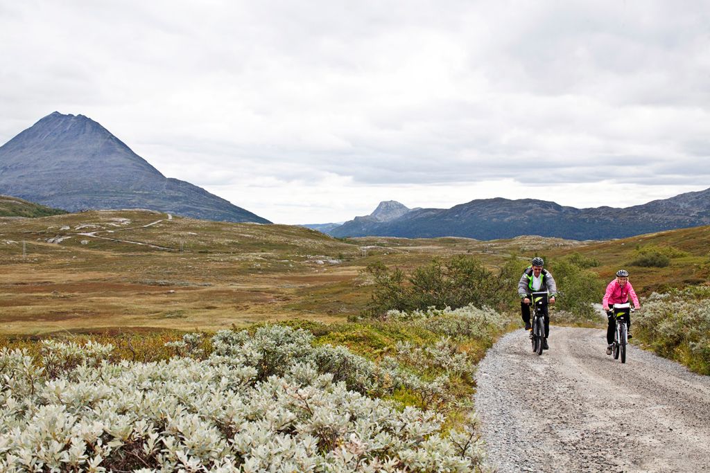 Cycling on Hardangervidda, start frrom Rjukan