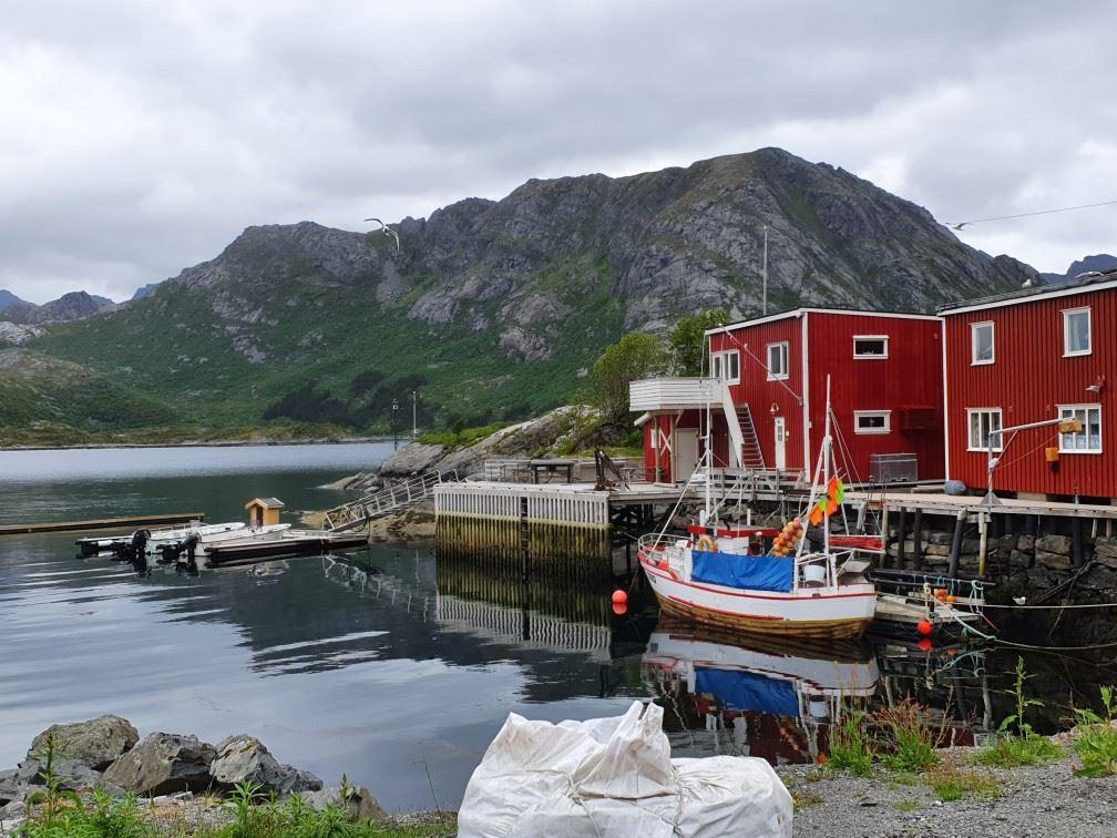 Rorbu at Mølnarodden