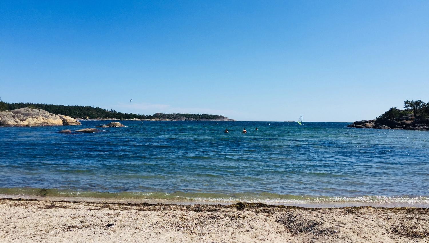 beach at Ivarsand
