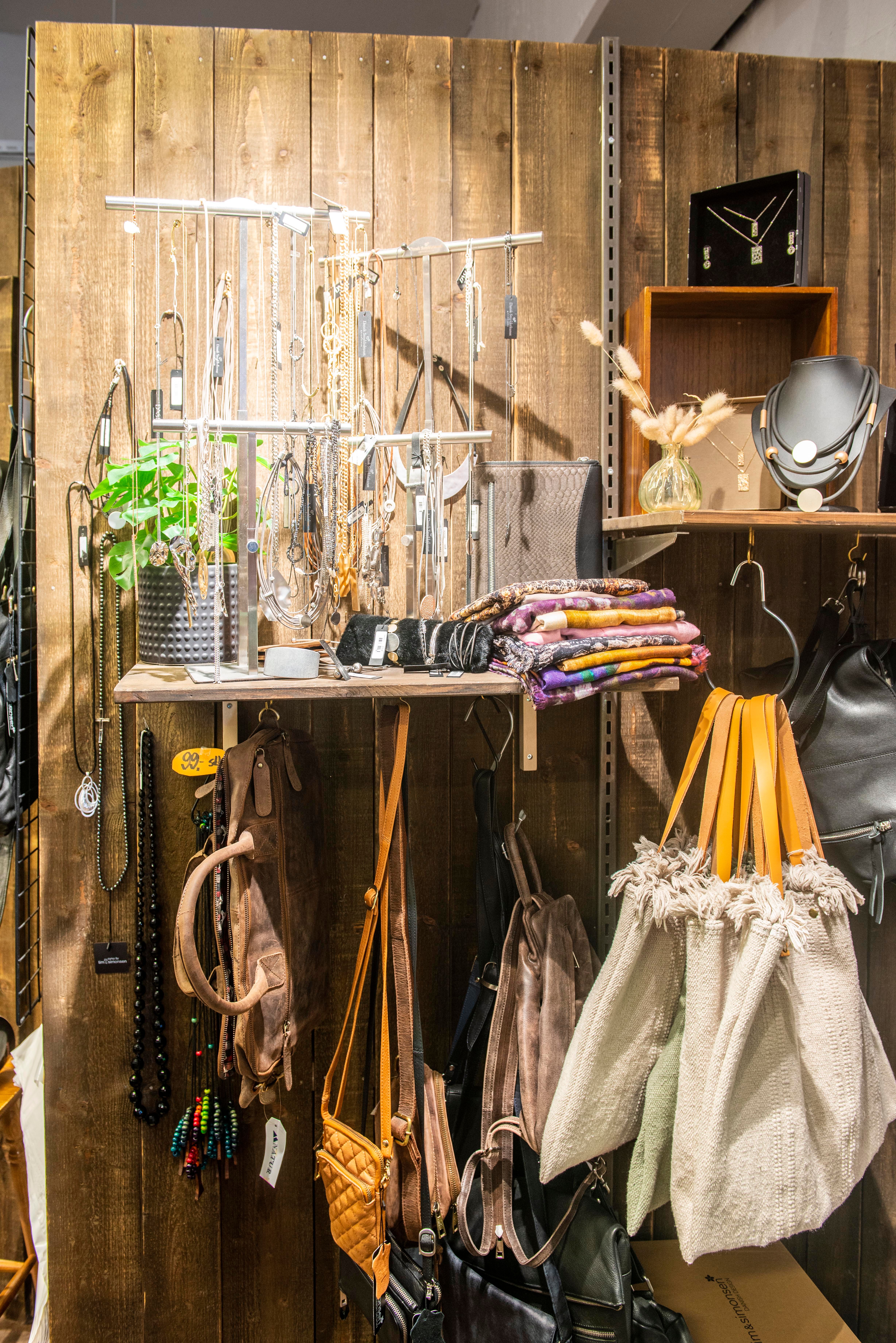Accessories - Nais - Lyngdal - Gjermund Glesnes 2