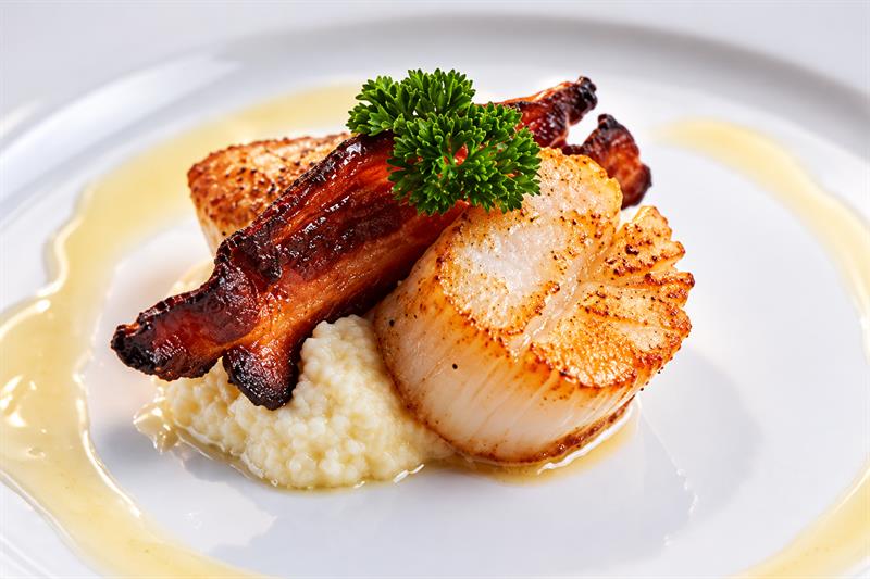 Fish dish with bacon and mashed potatoes served at Hotell Karljohansvern in Horten.