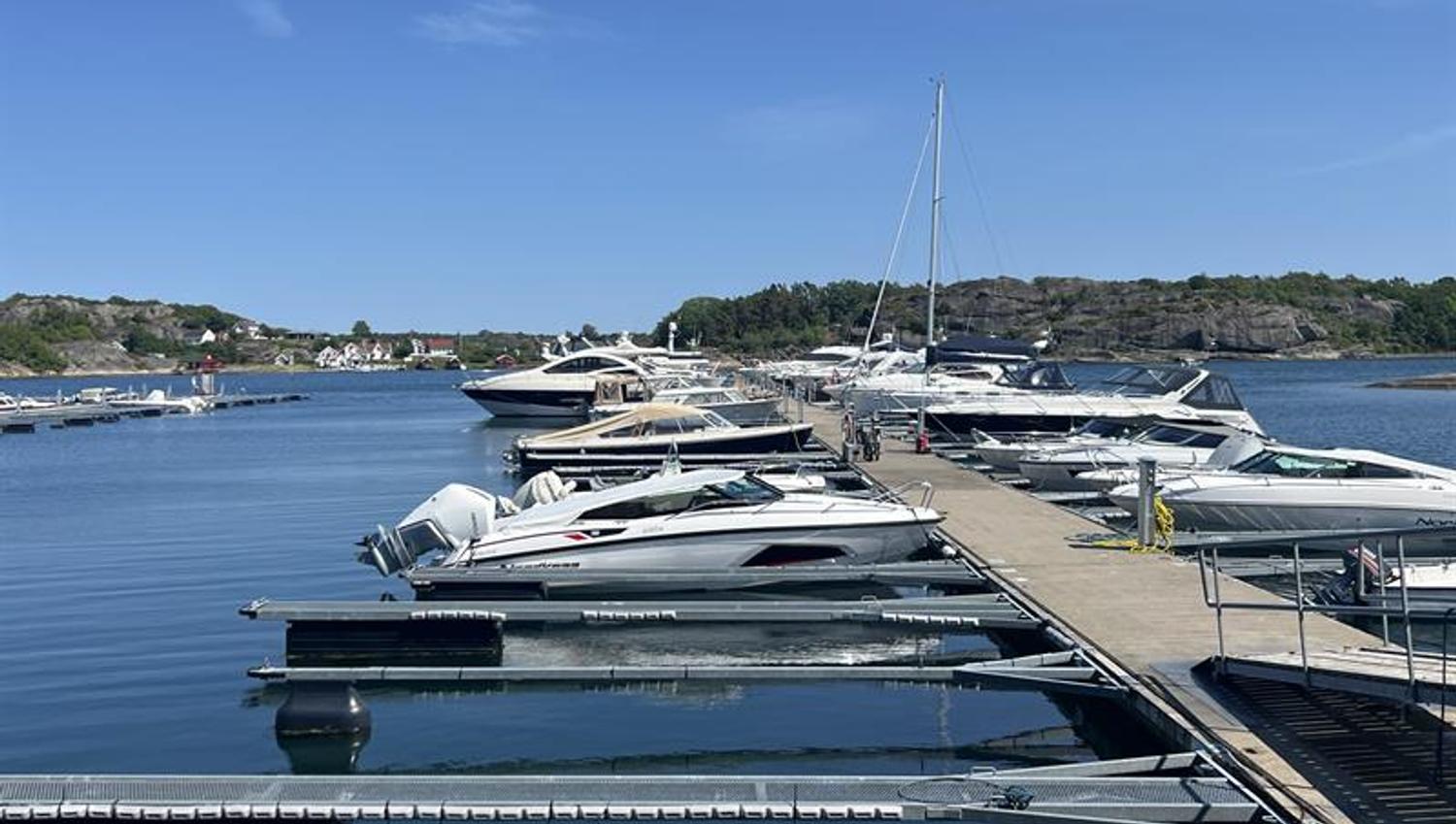 Guest pier