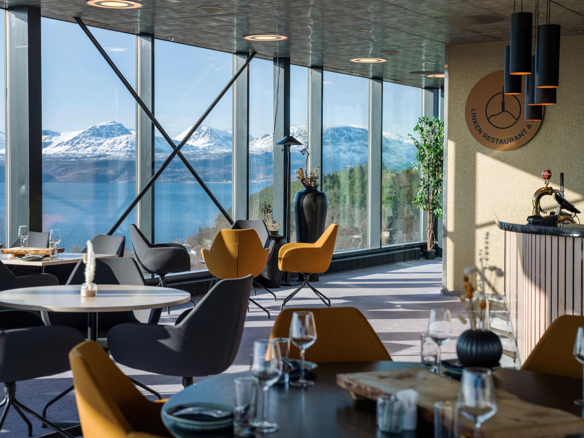 Linken Restaurant & Bar