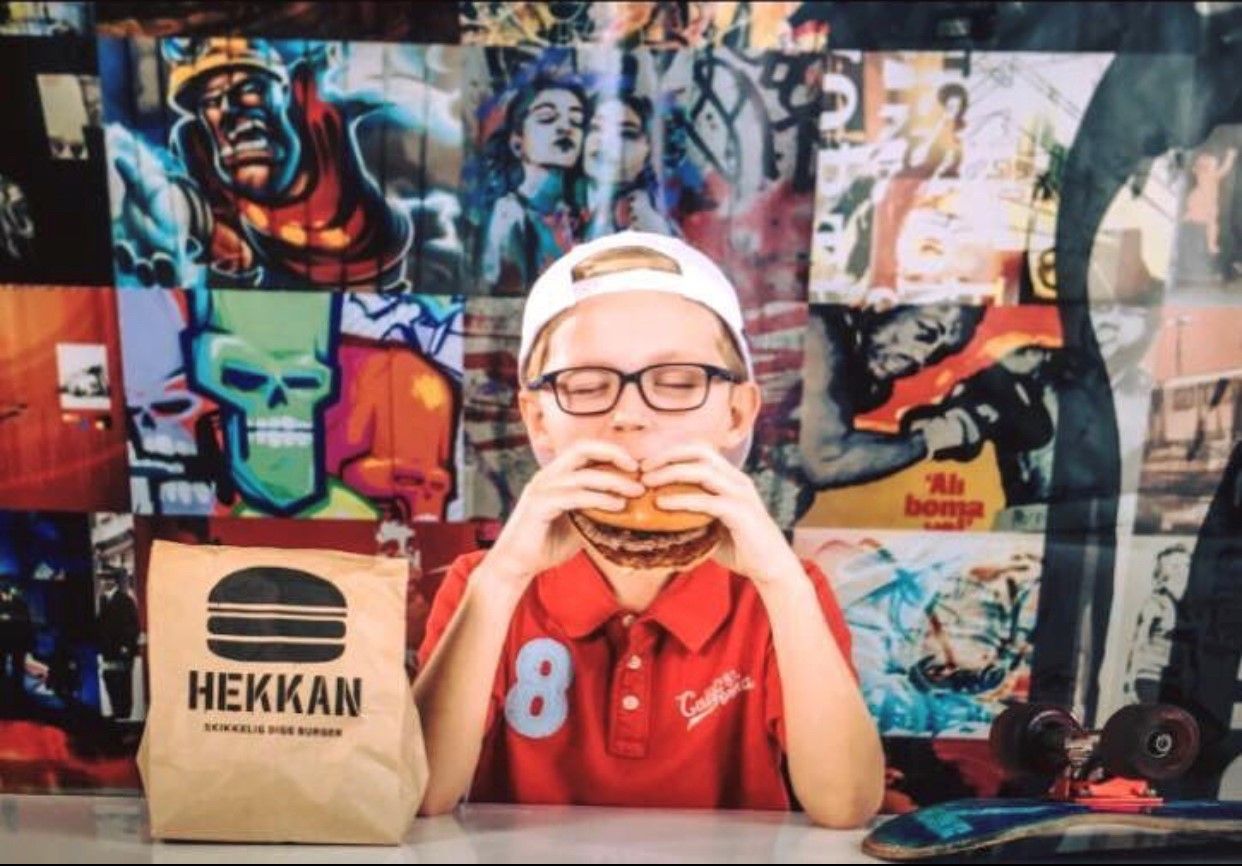 Really tasty burgers are what you get at Hekkan Burger!